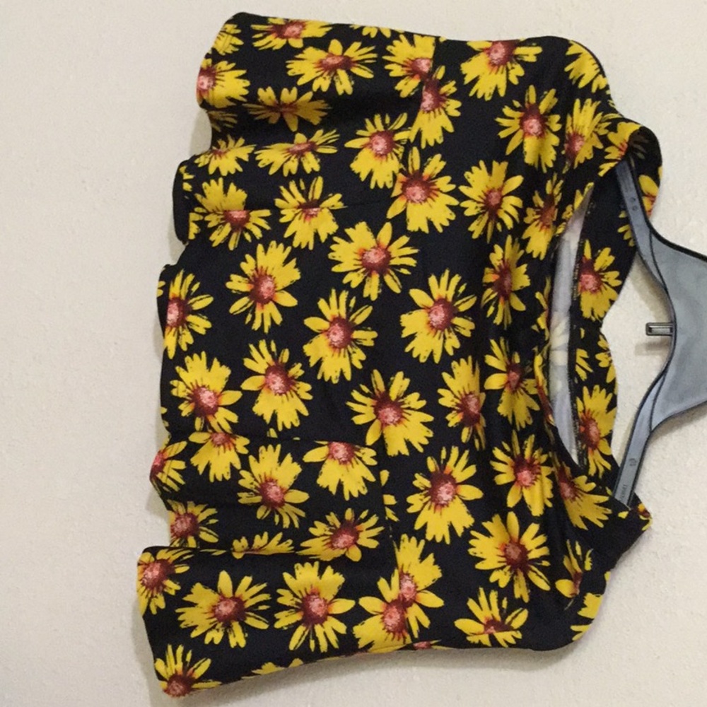 Flower mini skirt/ yellow daisy